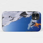 コルニスから飛び出すスノーボーダー Case-Mate iPhoneケース (裏面(横))