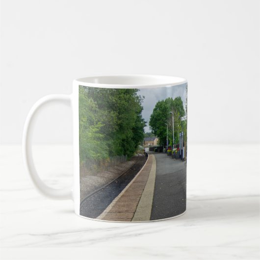 コルネ鉄道駅 (ランカシャー) コーヒーマグカップ (左)