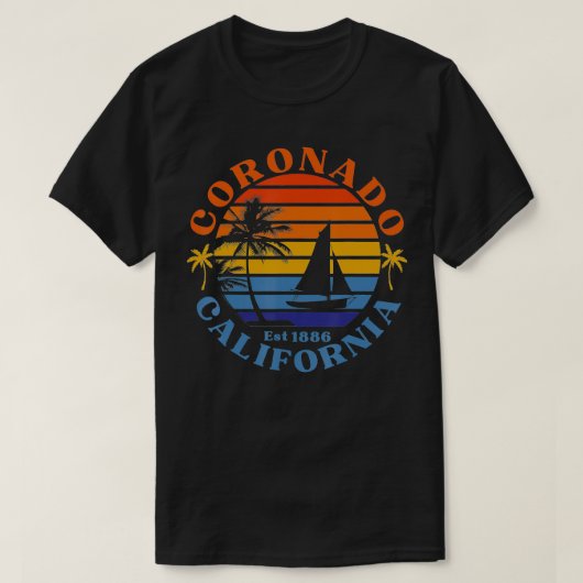 コロナドカリフォルニアビーチセイボートサマーバケーション Tシャツ (デザイン正面)