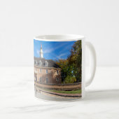 コロニアルウィリアムズバーグの首都建物 コーヒーマグカップ (正面右)