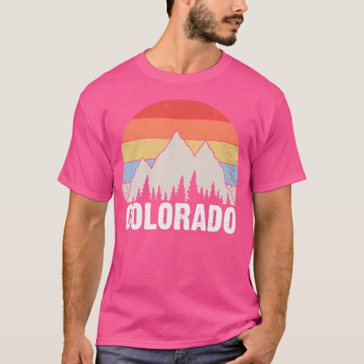 コロラドの山々 自然 ハイキング 登山 Tシャツ (正面)