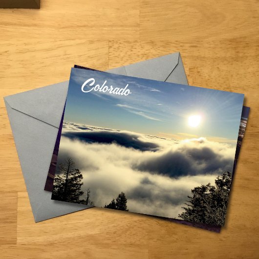 コロラド州から雲の上の景色を人に送る ポストカード