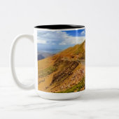 コロラド州の有名な穂先のピーク山 ツートーンマグカップ (左)
