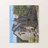 コロラド州アレンスパークの岩に面した礼拝堂 ジグソーパズル (縦)