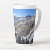 コロラド州ゴールデンにあるウィンディサドルパーク カフェラテマグ (右アングル)