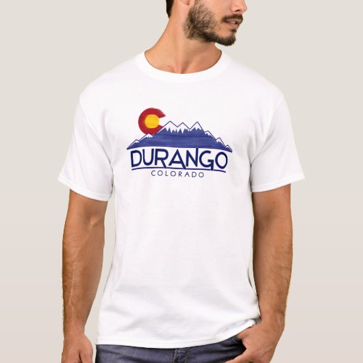 コロラド州デュランゴの木々と山のTシャツ Tシャツ (正面)