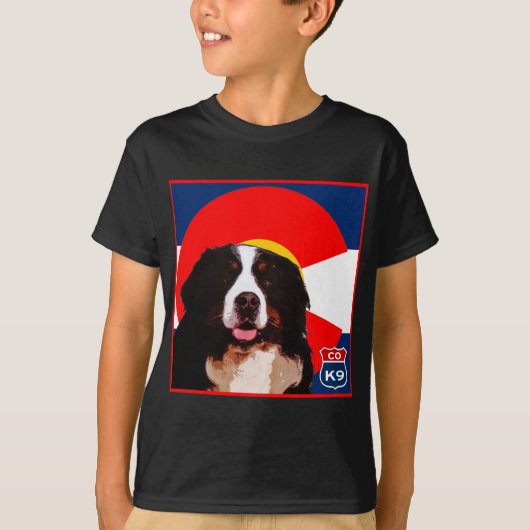 コロラド州バーニーズ・マウンテン・ドッグ Tシャツ (正面)