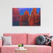 コロラド州天然記念物の尖塔。 キャンバスプリント (インサイチュ (リビング))