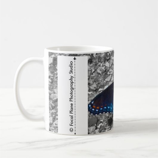 コンクリートの蝶 コーヒーマグカップ (左)