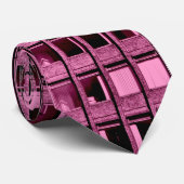 コンクリートオフィスブロック – 深いピンク ネクタイ (ロール)
