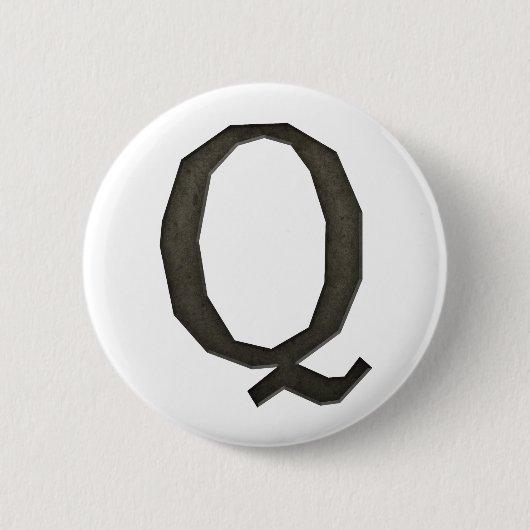 コンクリートモノグラム文字Q 缶バッジ (正面)