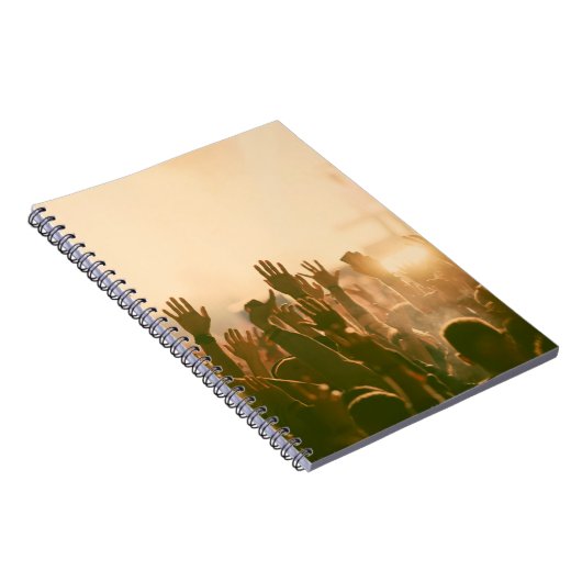 コンサートの群衆 – レトロスタイルフォトコンサート,群衆, ノートブック (右側)