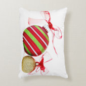 コンテンポラリーなクリスマスオーナメントの球 アクセントクッション (正面(垂直))