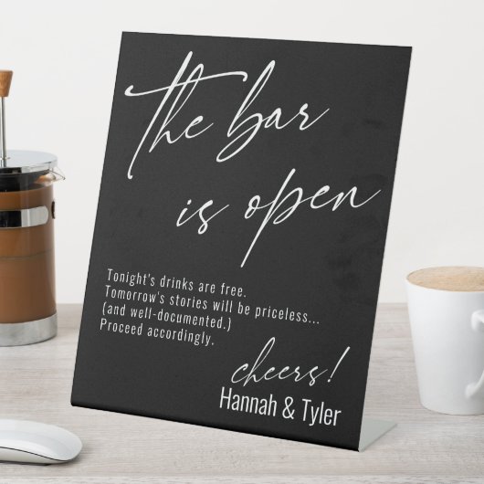 コンテンポラリー手書き黒文字バーが開いている 台座サイン (インサイチュ)