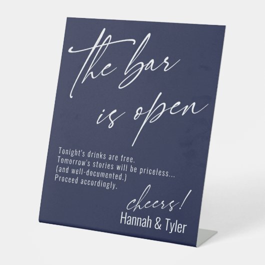 コンテンポラリー・スクリプト ネイビーブルー The Bar is Open 台座サイン (正面)