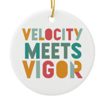 コントラストの色とダイナミックタイポグラフィ:ビジュアル