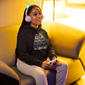 コントロール中 – レトロゲーマー パーカ