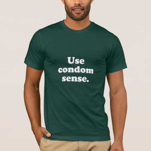 コンドームのセンスを使おう Tシャツ (正面)