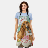 コンハウンドホリデーベーキング:フェスティバルクリスマス エプロン (着用した状態)