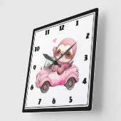 コンバーチブルを運転する笑顔のピンクのナマケモノ スクエア壁時計 (傾斜)
