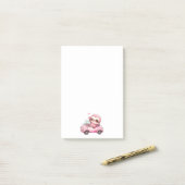 コンバーチブルを運転する笑顔のピンクのナマケモノ ポストイット (デスク上)