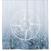 コンパススターエンブレムモノグラム冬スプルース林 シャワーカーテン (正面)