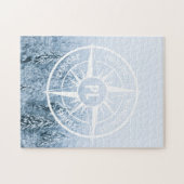 コンパススターエンブレムモノグラム冬スプルース林 ジグソーパズル (横)