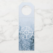 コンパススターエンブレムモノグラム冬スプルース林 ボトルネックタグ (正面)