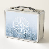 コンパススターエンブレムモノグラム冬スプルース林 メタルランチボックス (正面)