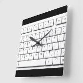 コンピュータのキーボード スクエア壁時計 (傾斜)