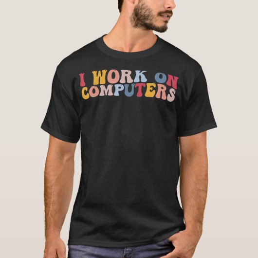 コンピュータのテクニカルサポートのプログラマーに携わる Tシャツ (正面)