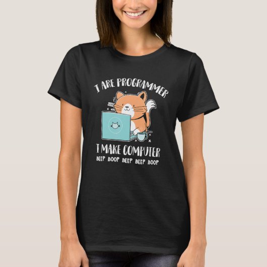 コンピュータのビープ音を鳴らすプログラマー Tシャツ (正面)