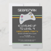 コンピュータビデオゲームプレーヤー平準化アップ誕生日 招待状 (正面)