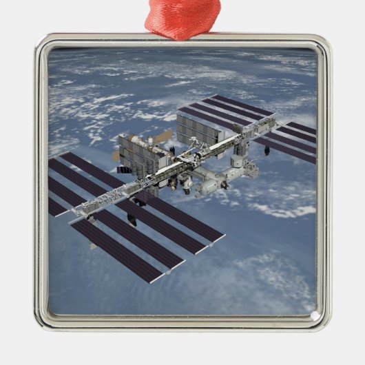 コンピュータ生成ビュー27 メタルオーナメント (正面)