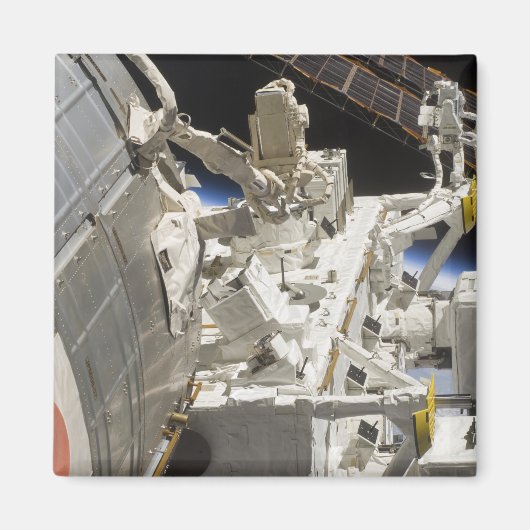 コンポーネントのクローズアップ マグネット (正面)