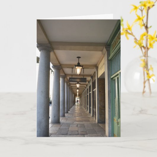 コヴェントガーデンクリスマスモーニングの静かな瞬間 カード (黄色い花)