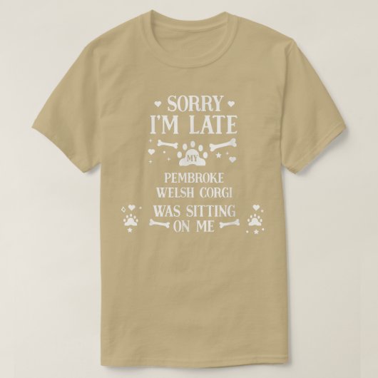 コーギの恋人が私の上に座っていたごめんねおもしろい犬L Tシャツ (デザイン正面)