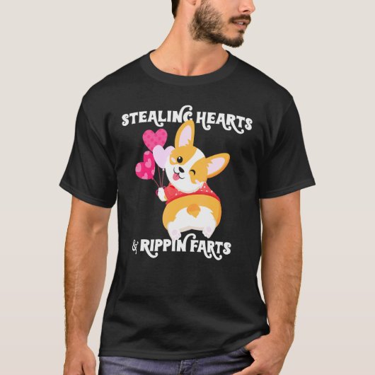 コーギーに心を盗まれ、おならで爆笑 犬 メンズ レディース Tシャツ (正面)