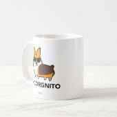 コーギーのIncorgnitoの赤い三色のマグ コーヒーマグカップ (正面左)