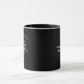 コーギー愛があなたより深い　コーギー好きのための面白いデザイン マグカップ (中央)