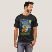 コーギー犬の遠吠え 月 ゴッホの星空 ふざけた Tシャツ (正面フル)