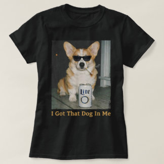 コーギー犬の面白いミーム コーギー犬が私の中にいる Tシャツ