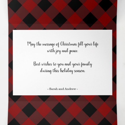 コージーな赤いプレイド数々の写真クリスマス 三つ折りクリスマスカード (内部中)