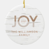 コージーウィンタービレッジウッドグレインホームファミリーフォト セラミックオーナメント (裏面)