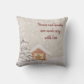 コージーキャビンスノーウィーウィンターシーン装飾用クッション クッション (正面)