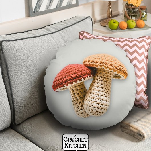 コージーコテージコアクロチェットマッシュルームフェアリーガーデン ラウンドクッション