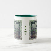 コージーフラワーガーデンコテージ パーソナライズされた ツートーンマグカップ (中央)