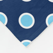 コージーブライトブルー水玉模様オンネイビーフリースブランケット フリースブランケット (角)