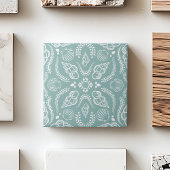 コースタルグリーンとホワイトシーシェルパタモダンーン タイル