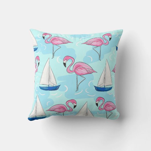 コースタルピンクフラミンゴブルーセーリングボート名門私立校風の クッション (裏面)